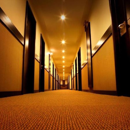 Sunflower Hotel Mysore Esterno foto